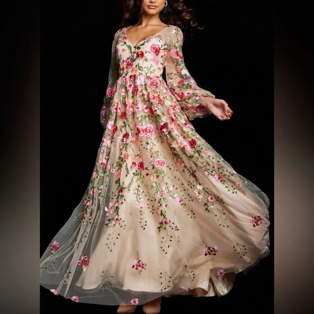 NWT Jovani Floral Embroidered V Neck Gown Dress Size 6